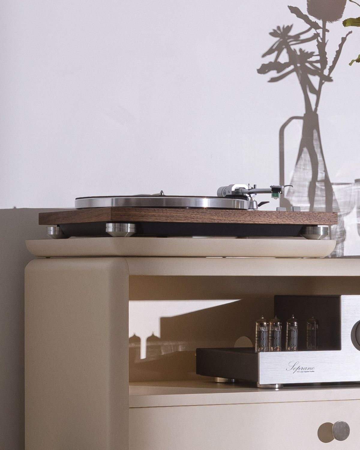 Nest turntable platform in White Pearl topped with a turntable, capping Curtis — Groovaly