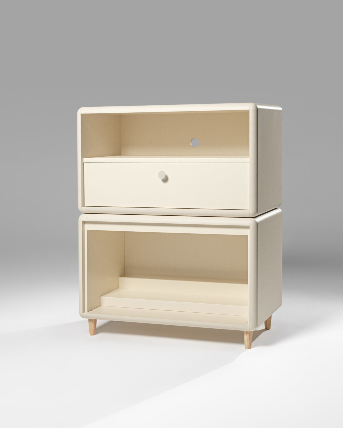 Maceo in White Pearl — a Chest on a Tilt — shown empty on feet against a studio background — Groovaly