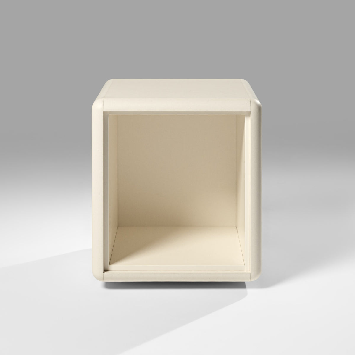 The Cub module in White Pearl, a single open storage volume — Groovaly