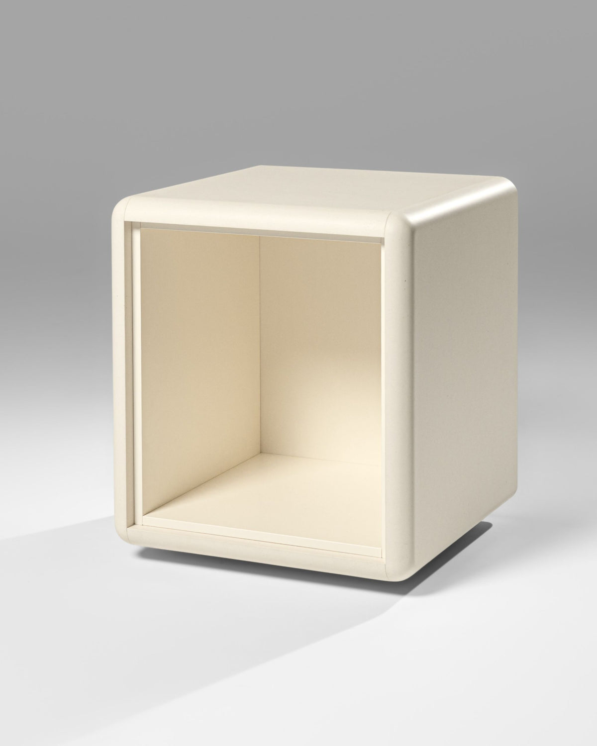 Cub open storage module in White Pearl, three-quarter view, empty — Groovaly