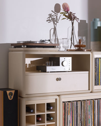 Chest in White Pearl at the top of Curtis, amplifier on its open shelf and turntable above — Groovaly